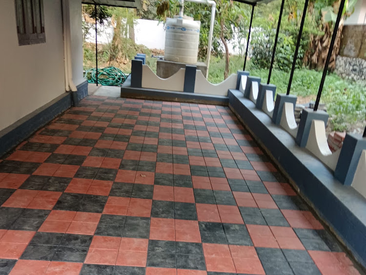 Outdoor paving tiles installed for a lasting finish